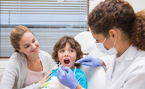 servicio-odontologia-infantil-belen-villacastin-clinica-dental